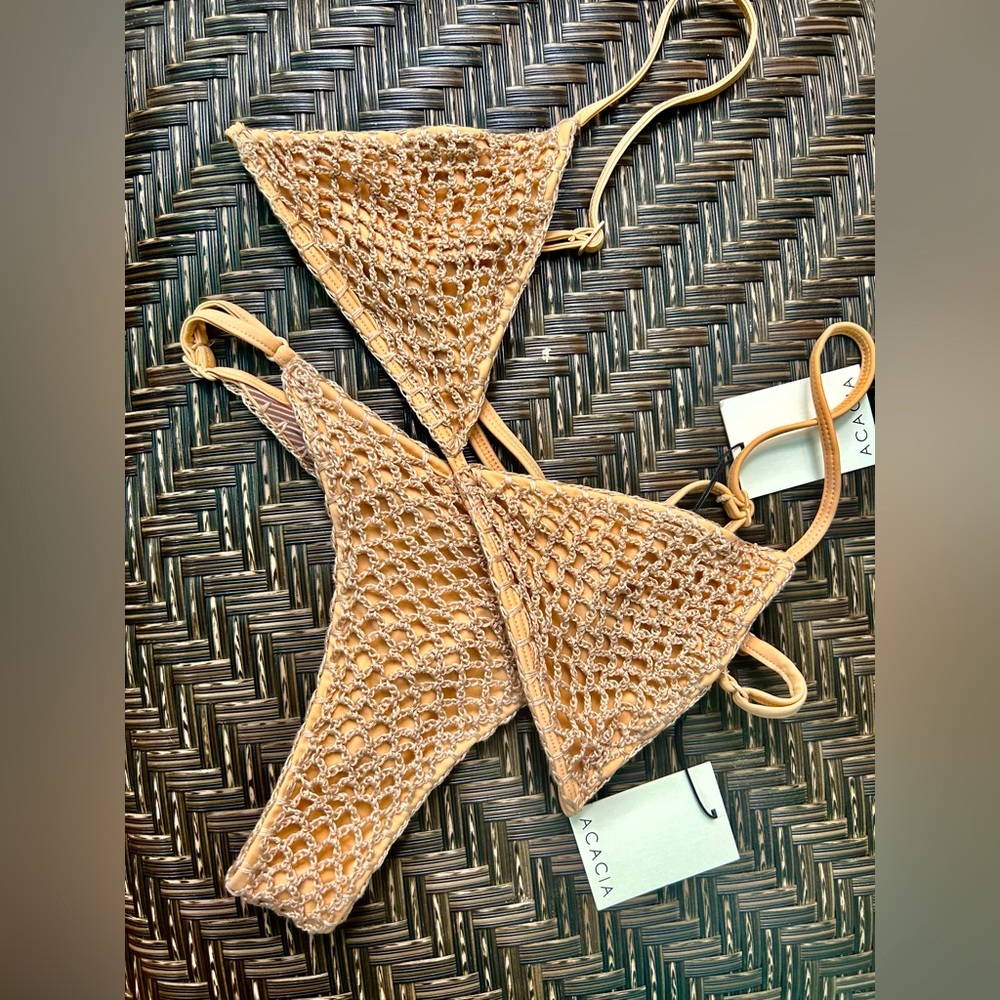 New acacia set